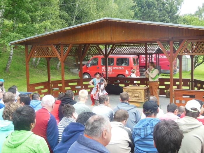 Kliknutím na fotografii zavřete okno