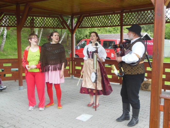 Kliknutím na fotografii zavřete okno