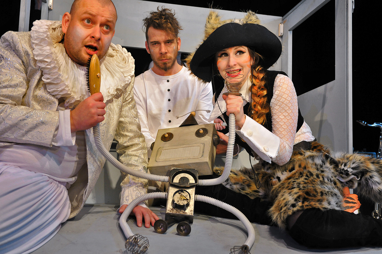 Kliknutím na fotografii zavřete okno