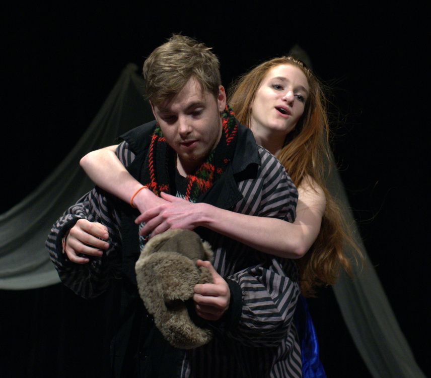 Kliknutím na fotografii zavřete okno