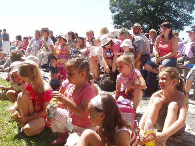 Kliknutím na fotografii zavřete okno