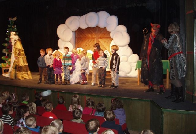 Kliknutím na fotografii zavřete okno