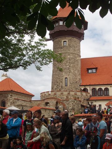 Kliknutím na fotografii zavřete okno