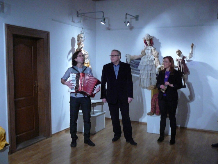 Kliknutím na fotografii zavřete okno