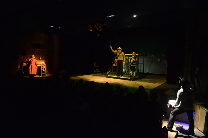 Kliknutím na fotografii zavřete okno