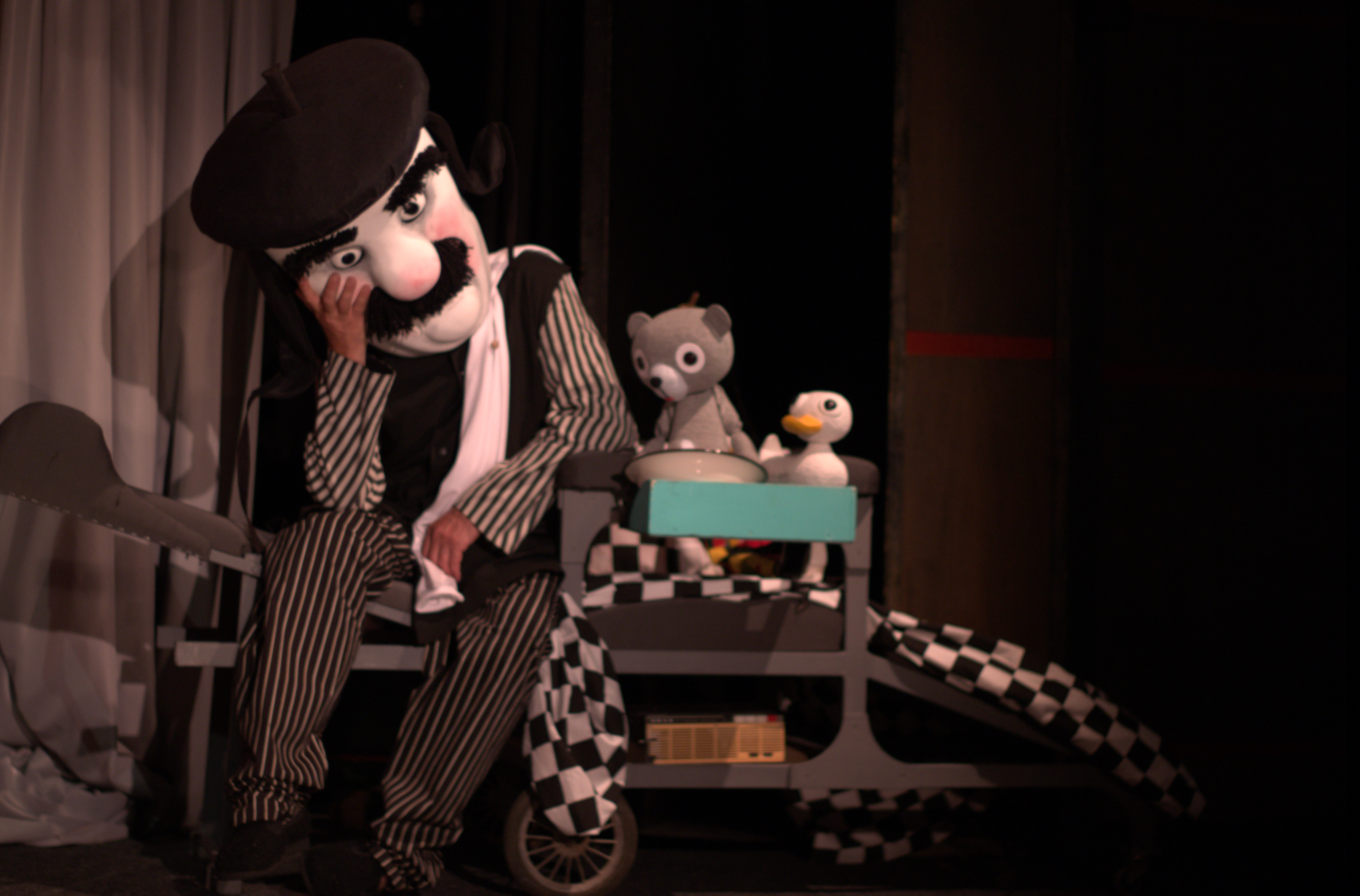 Kliknutím na fotografii zavřete okno