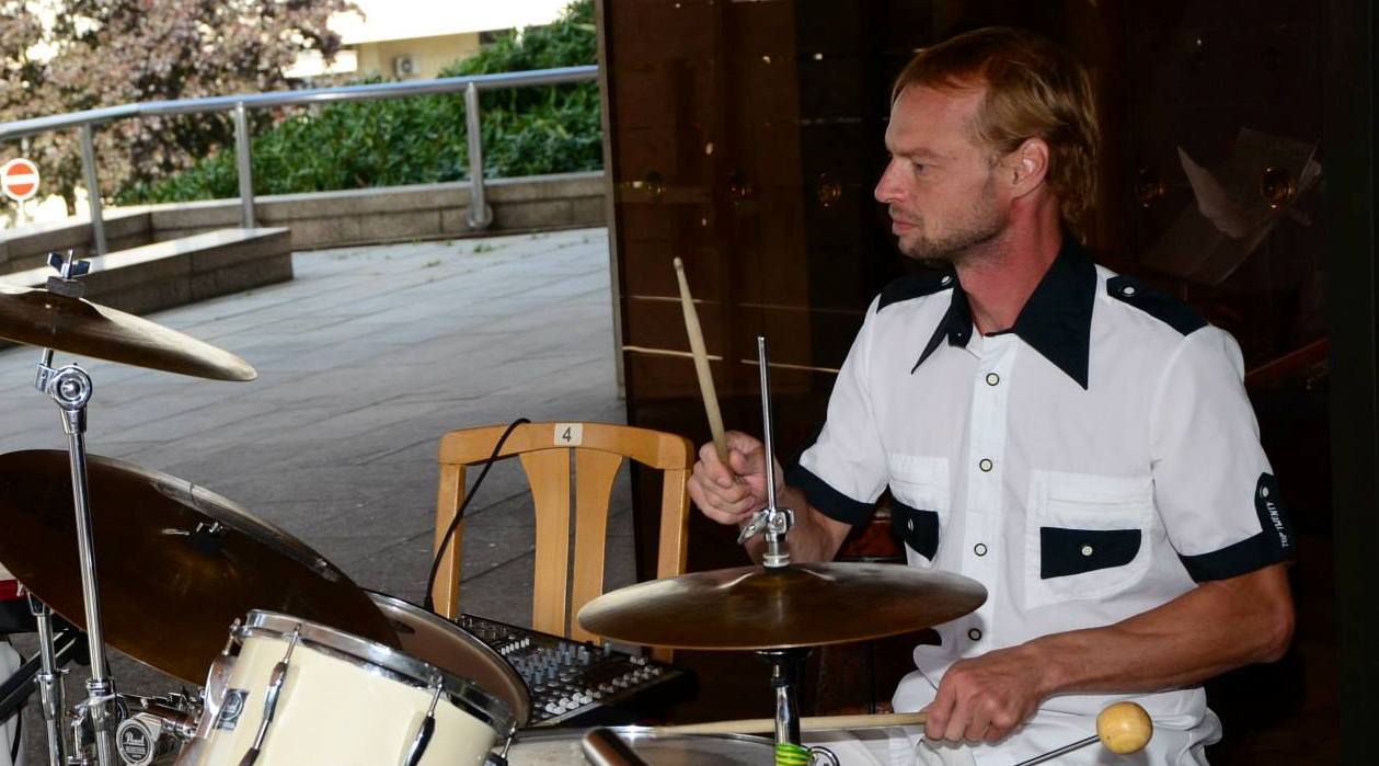 Kliknutím na fotografii zavřete okno